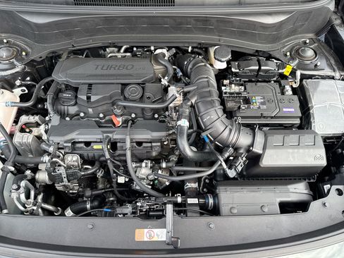 Used 2025 Kia Seltos SX w/ SX Sunroof Package image 18