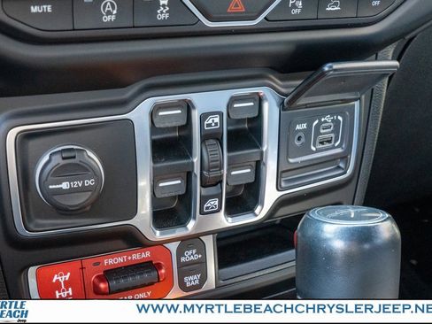 Certified 2020 Jeep Gladiator Rubicon w/ Safety Group image 22