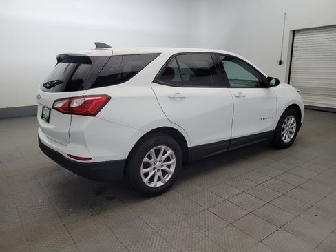 Used 2019 Chevrolet Equinox LS w/ LS Convenience Package FWD image 10