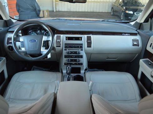 Used 2012 Ford Flex SEL w/ Equipment Group Order Code FWD image 16