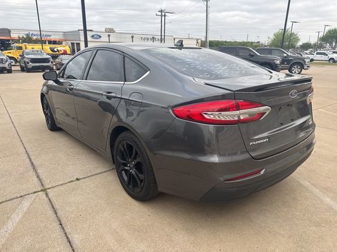 Used 2019 Ford Fusion SE w/ Equipment Group 151A image 7