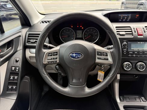 Used 2015 Subaru Forester 2.5i Premium AWD/4WD image 18