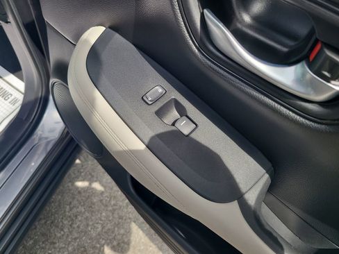 Certified 2024 Honda HR-V LX image 28