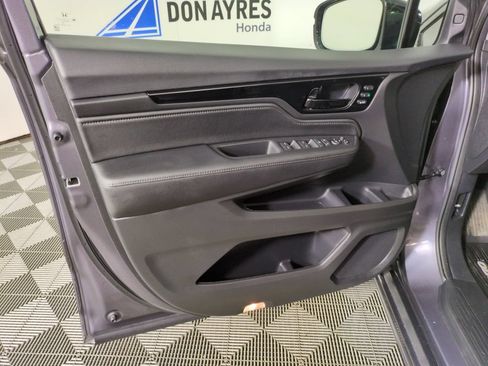 Used 2024 Honda Odyssey Elite image 10