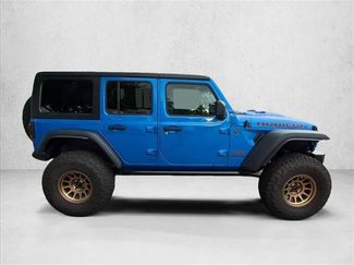 Used 2025 Jeep Wrangler Unlimited Rubicon w/ Convenience Group AWD/4WD video 3