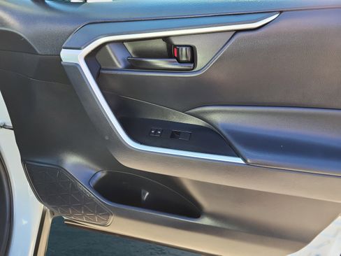 Used 2023 Toyota RAV4 LE image 22