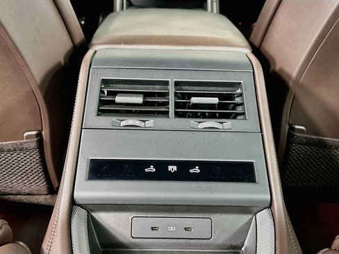 Certified 2025 Porsche Panamera 4S AWD/4WD image 26