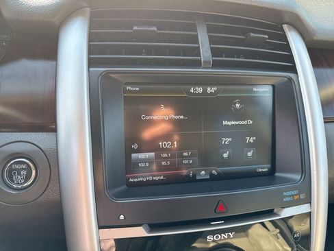Used 2013 Ford Edge Limited w/ Driver Entry Pkg FWD image 13
