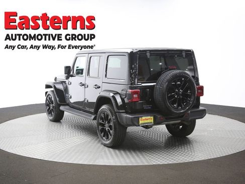 Used 2025 Jeep Wrangler Unlimited Sahara w/ Safety Group AWD/4WD image 66