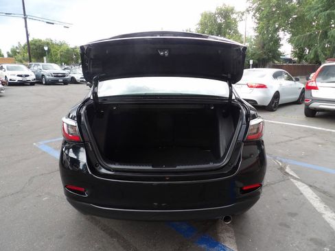 Used 2017 Toyota Yaris iA FWD image 11