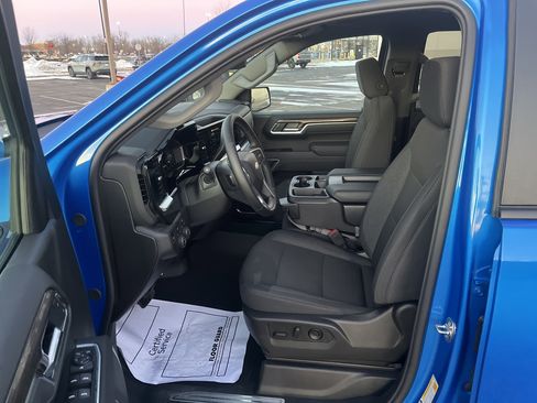 Used 2026 Chevrolet Silverado 1500 LT AWD/4WD image 11