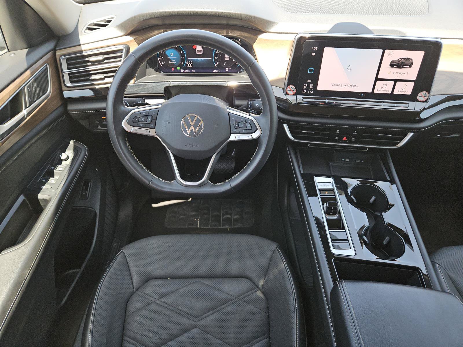 Used 2024 Volkswagen Atlas SE AWD/4WD image 12
