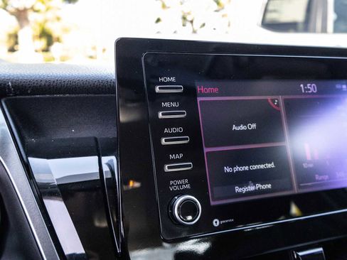 Certified 2021 Toyota Camry SE image 28