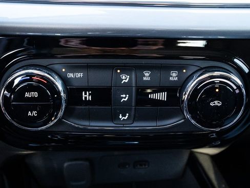 New 2026 Chevrolet Trax LT image 25