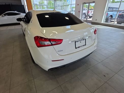 Used 2018 Maserati Ghibli S Q4 AWD/4WD image 11