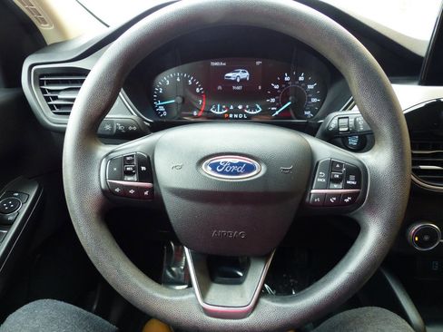 Used 2020 Ford Escape SE image 26