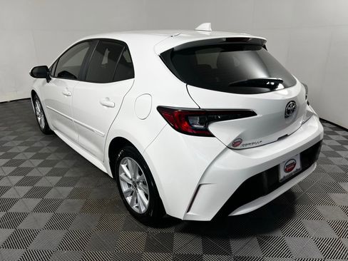 Certified 2025 Toyota Corolla SE w/ SE Package image 7