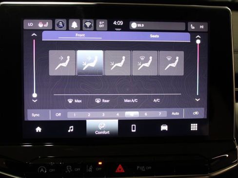 Used 2025 Jeep Compass Limited image 49