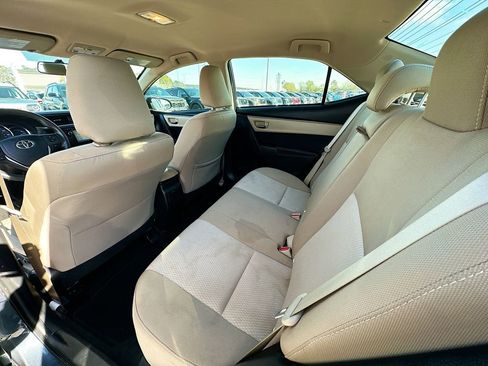 Used 2016 Toyota Corolla LE image 4