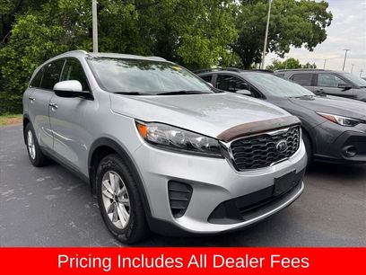 Certified 2019 Kia Sorento FWD w/ Option Group 020