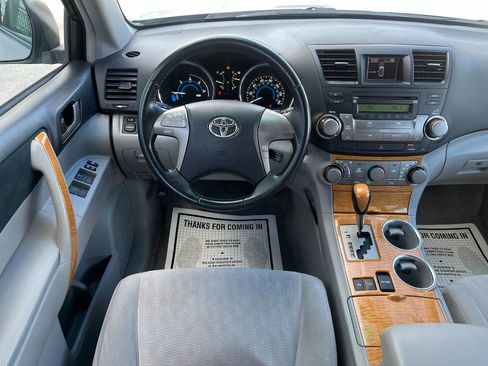 Used 2010 Toyota Highlander 4WD image 15