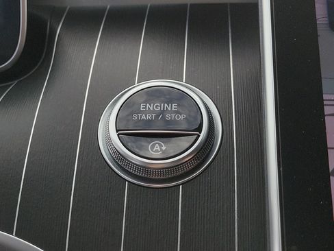 Certified 2023 Mercedes-Benz C 300 Sedan image 33