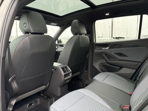 New 2026 Volkswagen Tiguan SE R-Line FWD image 13