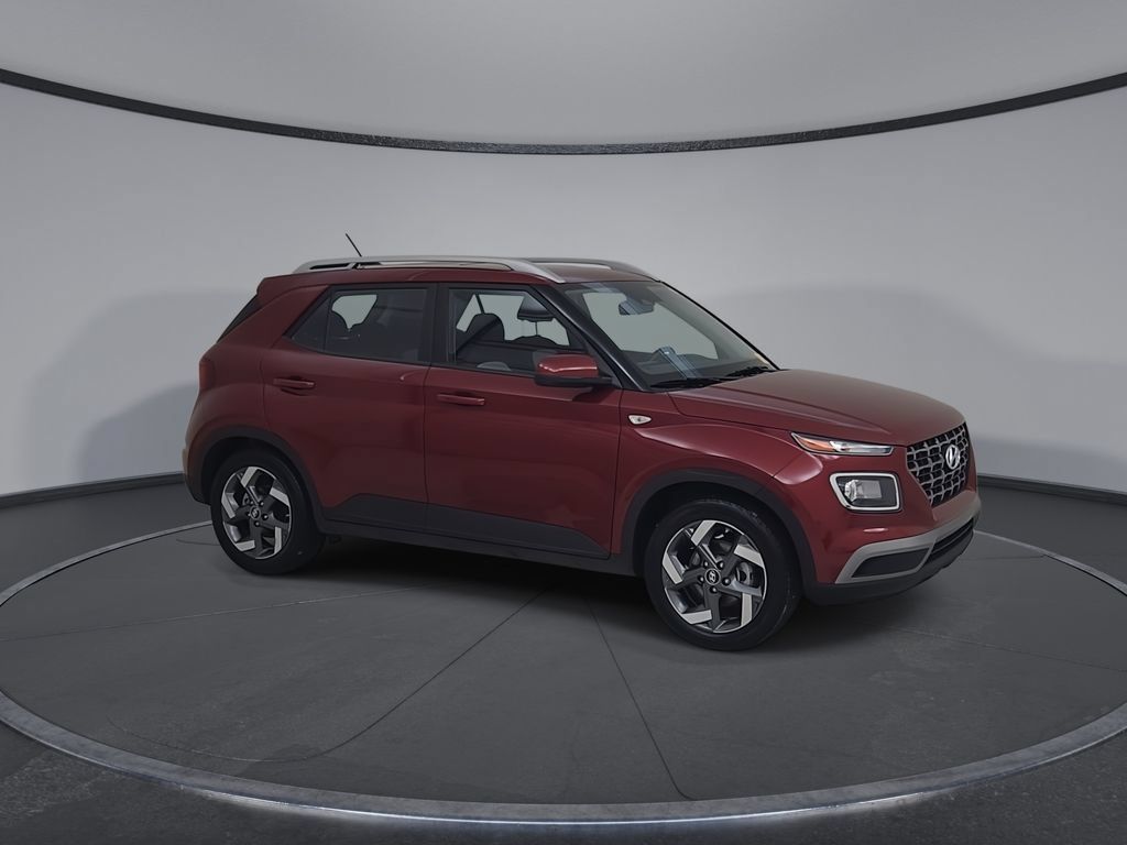 Used 2025 Hyundai Venue SEL FWD image 2