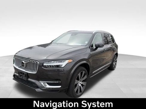 Certified 2024 Volvo XC90 T8 Ultimate AWD/4WD image 3