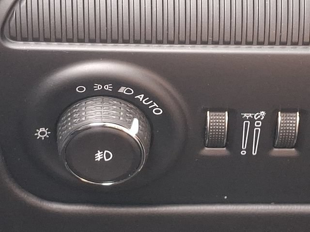 Used 2023 Jeep Grand Wagoneer Series III w/ Rear Seat Video Group 1 AWD/4WD image 23