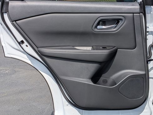 New 2026 Nissan Rogue SV FWD image 24