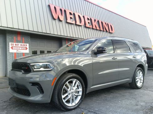 Used 2024 Dodge Durango GT image 1
