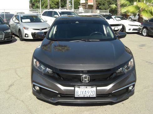 Used 2019 Honda Civic EX image 2