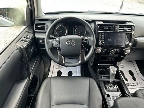 Used 2024 Toyota 4Runner TRD Off-Road Premium AWD/4WD image 13
