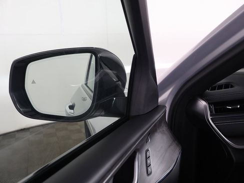 Used 2021 Jeep Grand Cherokee L Overland w/ Luxury Tech Group IV image 43