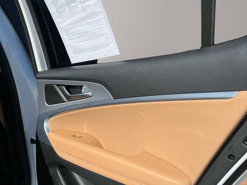 Used 2022 Genesis G70 3.3T image 8