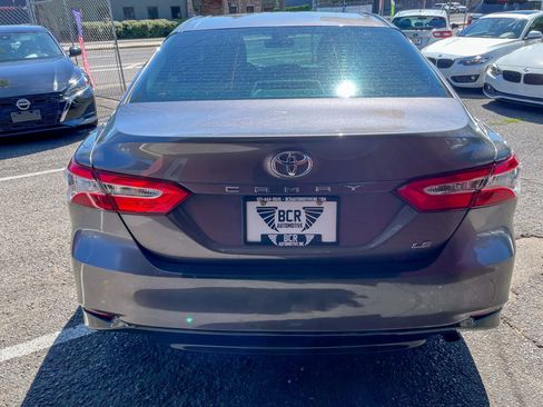 Used 2018 Toyota Camry LE image 9