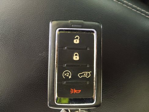 Used 2021 Jeep Grand Cherokee L Limited image 32