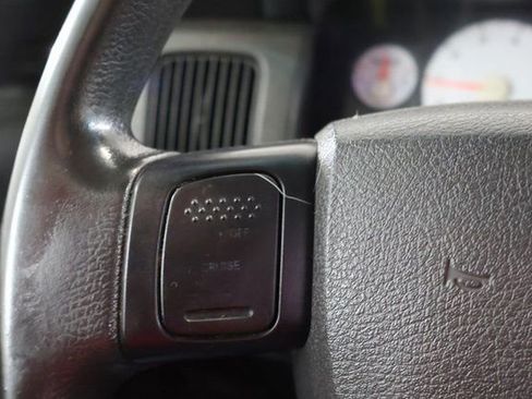 Used 2004 Dodge Ram 1500 Truck ST w/ ST Value Group image 16