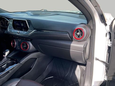 Used 2022 Chevrolet Blazer RS w/ Enhanced Convenience Package FWD image 18