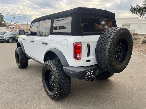 Used 2023 Ford Bronco Black Diamond AWD/4WD image 3