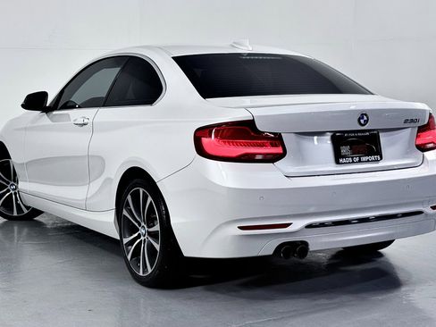 Used 2019 BMW 230i Coupe w/ Premium Package image 11