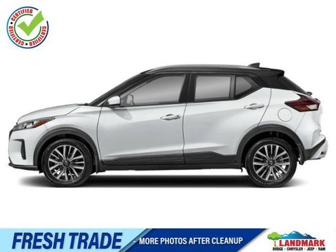 Used 2022 Nissan Kicks SV w/ Interior Electronics Package FWD image 1