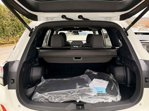 New 2025 Subaru Forester Premium image 7