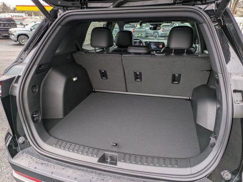 New 2026 Chevrolet Equinox LT w/ Convenience Package II FWD image 28