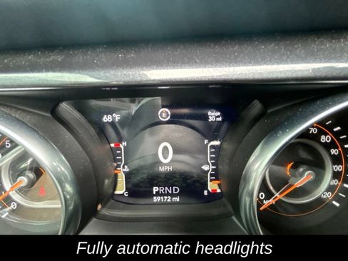 Used 2023 Jeep Wrangler Unlimited Sahara AWD/4WD image 20
