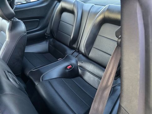 Used 2022 Ford Mustang Premium image 18