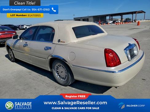 Used 2000 Lincoln Town Car Cartier image 3