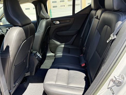 Used 2023 Volvo XC40 B5 Plus w/ Driver Assist Package AWD/4WD image 25