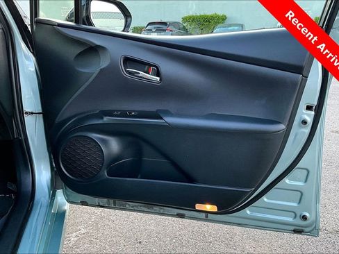 Certified 2017 Toyota Prius Four Touring w/ Premium Convenience Package image 28